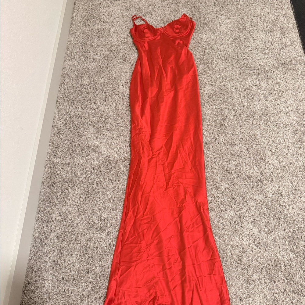 Elegant Red Maxi Dress